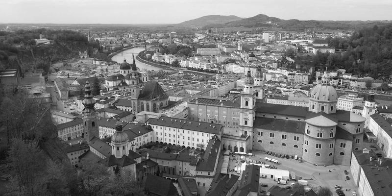 从世界到客厅：如何将旅行记忆与异国元素，编织成独特的家居叙事