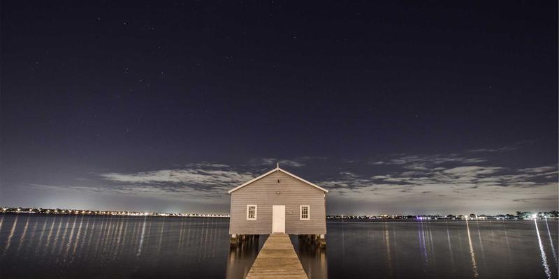 理想派生活美学：在亚麻、羊毛与黏土的触感中，找回被治愈的情感温度